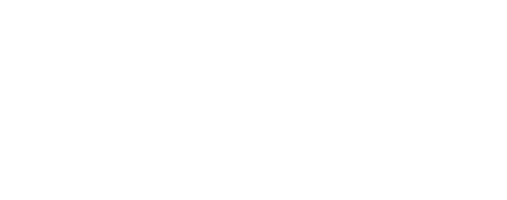 Auf dem Weg nach Thekkadi fahren wir über eine herrliche Panoramastraße, auf der auch Sightseeing Busse unterwegs sind. Wir befinden uns immer noch im Tee-Anbaugebiet. Nachdem wir in Thekkadi angekommen sind, besuchen wir eine traditionelle Kalari Show.